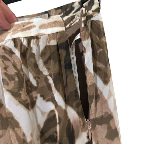 Boston Proper Animal Print Maxi Skirt Size 6 Flowy Breezy Tiered Boho Casual - Picture 5 of 10